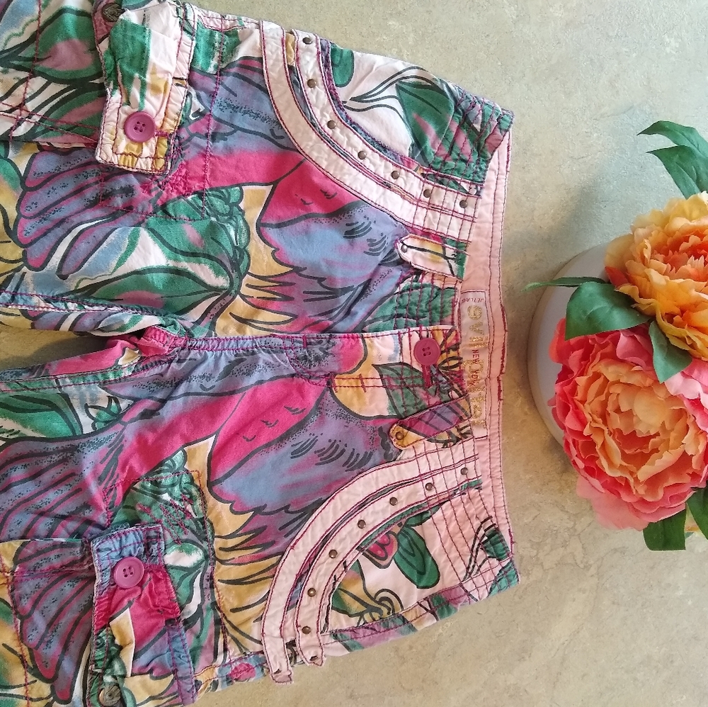 Jetlag pink tropical floral bermuda cargo shorts - Picture 2 of 10